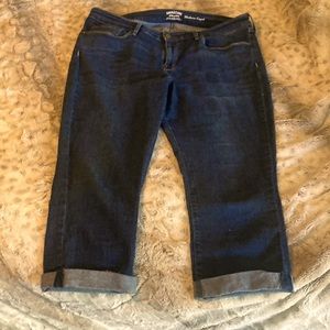 Levis capris size 18